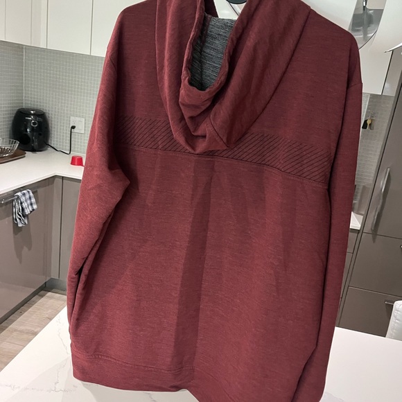 🔴 Stay Cozy and Stylish in a Red Sweater! 🔴 - Picture 7 of 8